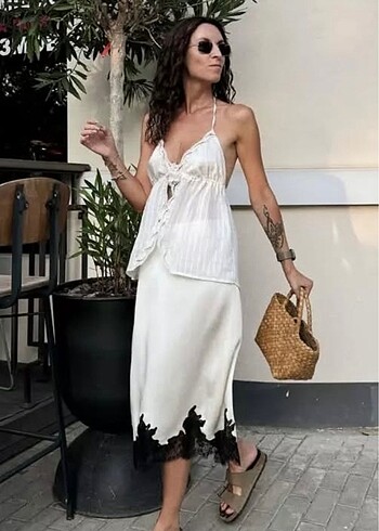 Zara Zara dantelli midi etek