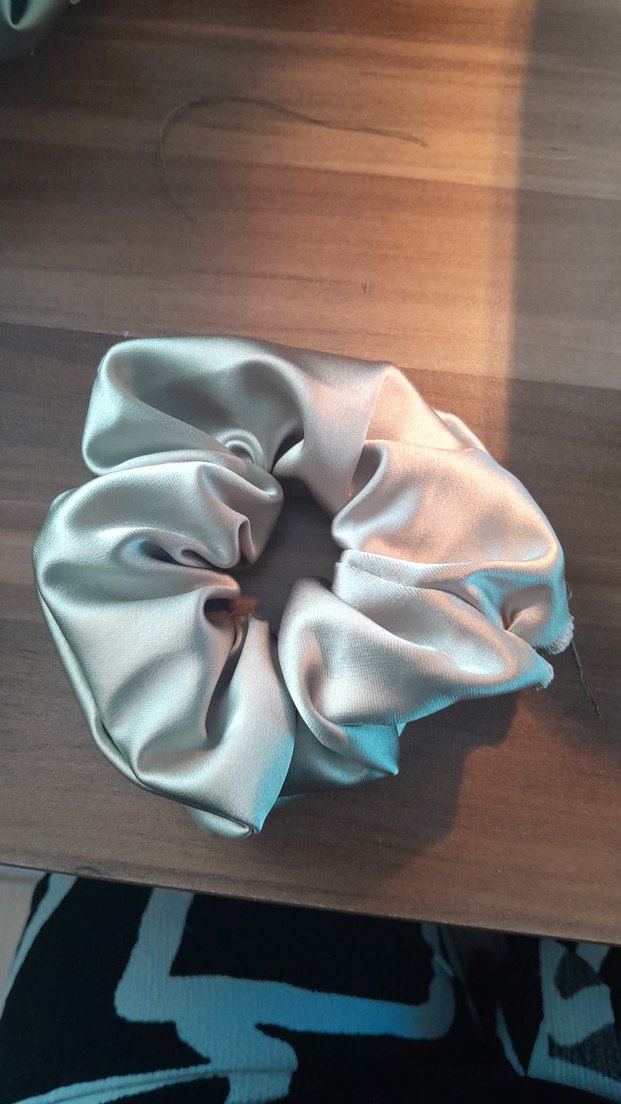 Parlak yeşil Saten Lastik Saç Tokası - Görsel 3