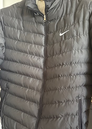 Siyah Nike Kapitone Kışlık erkek mont - Görsel 4