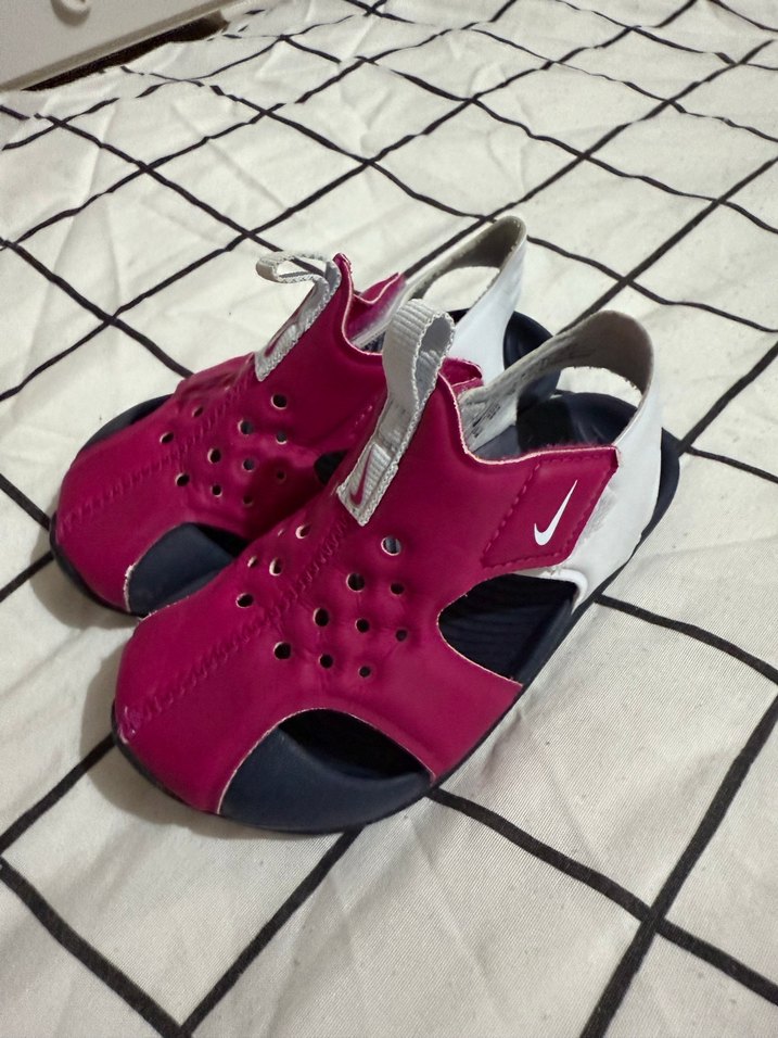 Kızlar için Pembe Cırt Cırtlı Terlik - Görsel 2