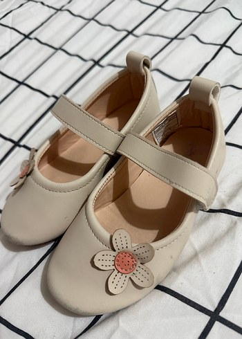 Beyaz Çiçekli Kız Çocuk Babet - Görsel 4