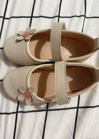 Beyaz Çiçekli Kız Çocuk Babet - Görsel 5