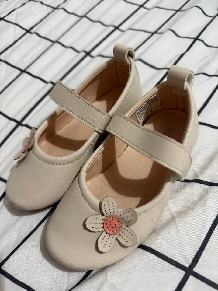 Beyaz Çiçekli Kız Çocuk Babet - Görsel 4