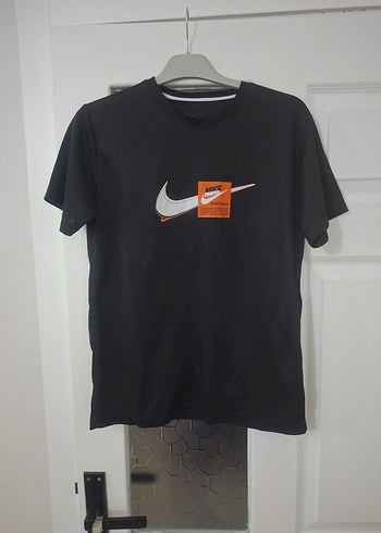 Nike Siyah Baskılı Erkek Tişört - Görsel 2