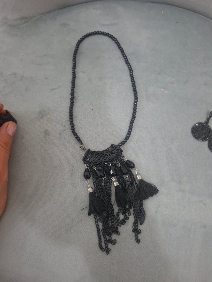 Siyah Bohem Püsküllü Kısa Kolye - Görsel 5