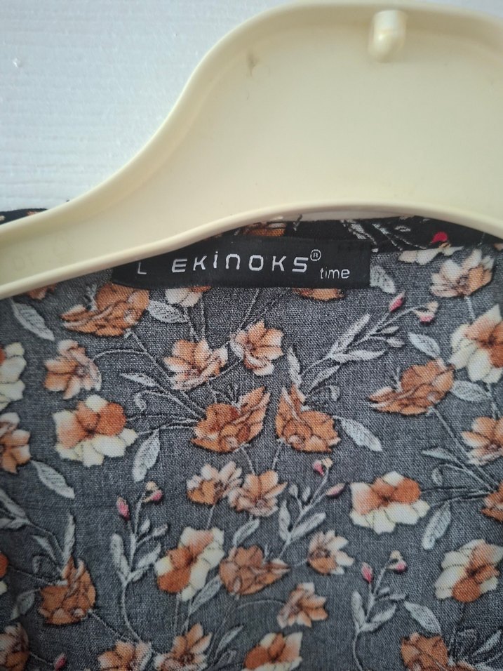 Bohem Uzun Kollu V Yaka Bağlamalı Bluz - Görsel 3