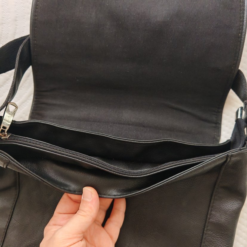 Siyah Deri Kadın Çanta - Görsel 5