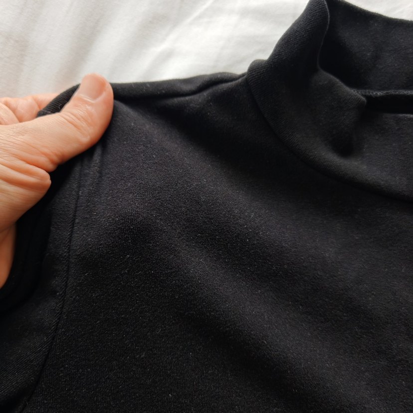 Kadın Siyah Yarım Balıkçı Yaka Kazak - Görsel 3