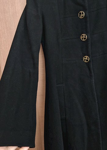 Düğmeli Siyah Uzun Kadın Kaban - Görsel 3