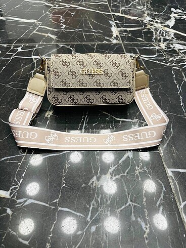 Guess kadın çanta