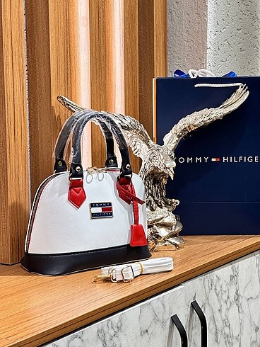 Tommy hilfiger çanta