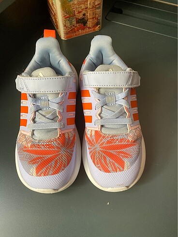 26 Beden çeşitli Renk Adidas Moana Ayakkabı