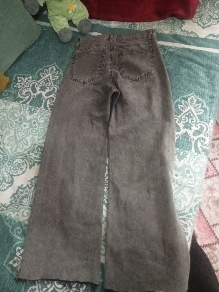 Düğmeli Gri Bağlama Desenli Bol Kesim Jean - Görsel 2