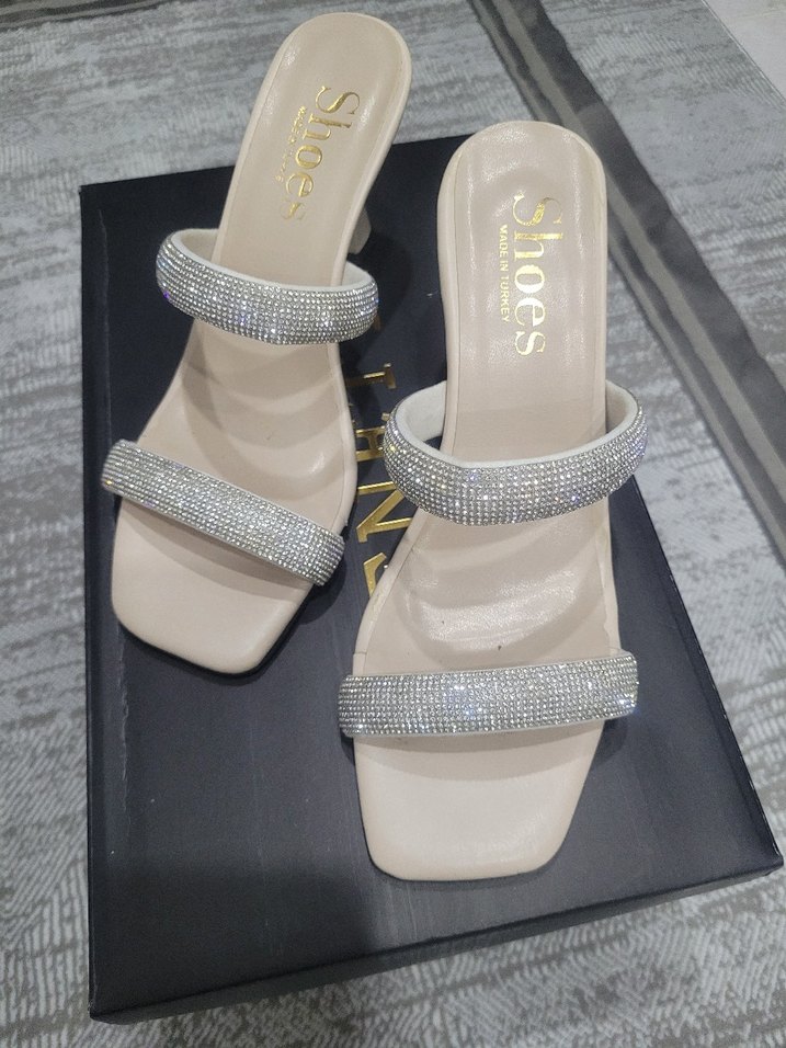 36 NUMARAYA UYGUN TAŞLI TERLİK - Görsel 3