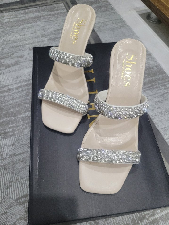 36 NUMARAYA UYGUN TAŞLI TERLİK - Görsel 2