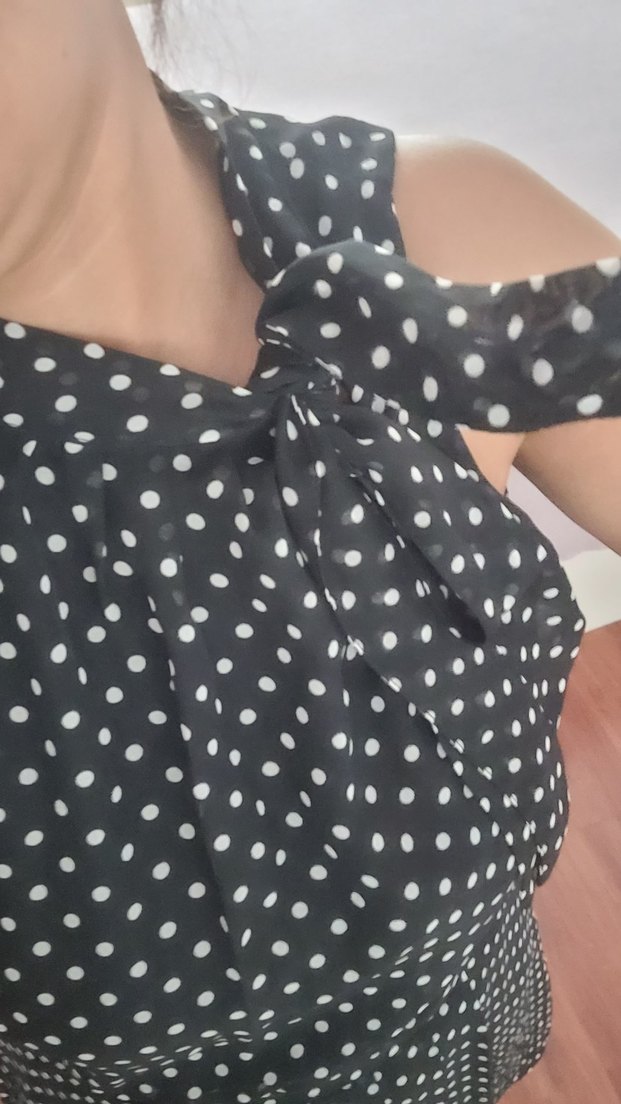 Puantiye Desenli Siyah Midi Elbise - Görsel 3