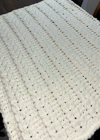 Beyaz Örgü Çocuk Battaniyesi - Görsel 2