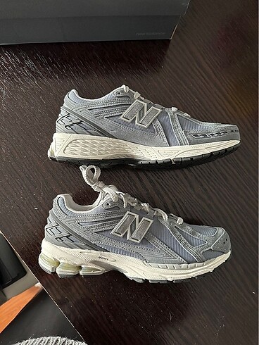 40,5 Beden gri Renk New balance 1906 spor ayakkabı