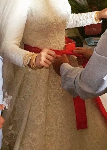 Uzun Kollu Beyaz Vintage Prenses Gelinlik - Görsel 3