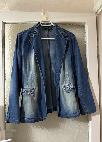 Bluz hırka bileklikler ruj kot ceket mont - Görsel 6