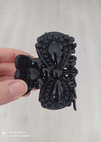 Siyah Plastik Fiyonk Saç Tokası