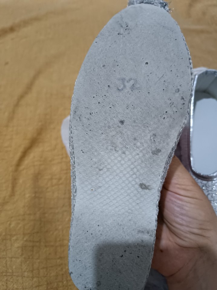 İşlemeli ve Boncuk Detaylı Beyaz sünnet Ayakkabısı - Görsel 2