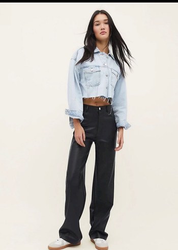 Stradivarius Siyah Deri Kadın Pantolon - Görsel 2