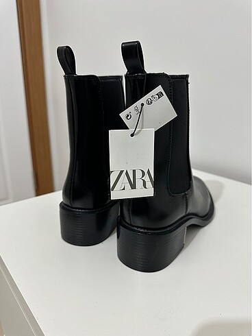 Zara bot