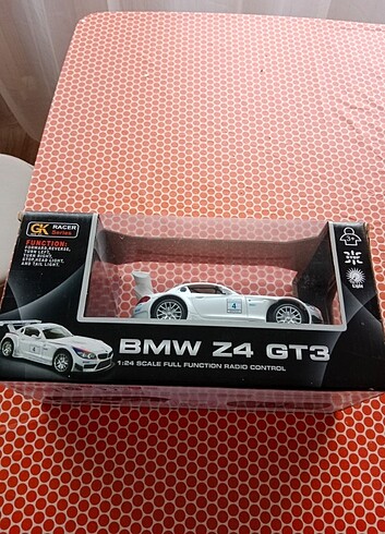 BMW Z4 GT3 kumandalı yarış arabası