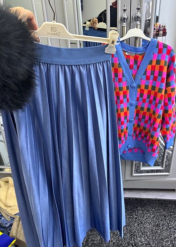 Etek hırka kombin - Görsel 2