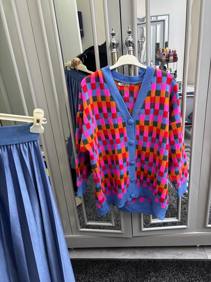 Etek hırka kombin - Görsel 3