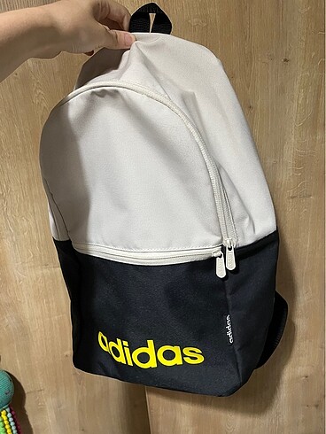  Beden Orjinal Adidas sırt çantası