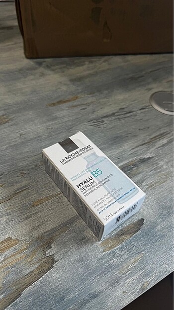 La Roche Posay Larosch serum