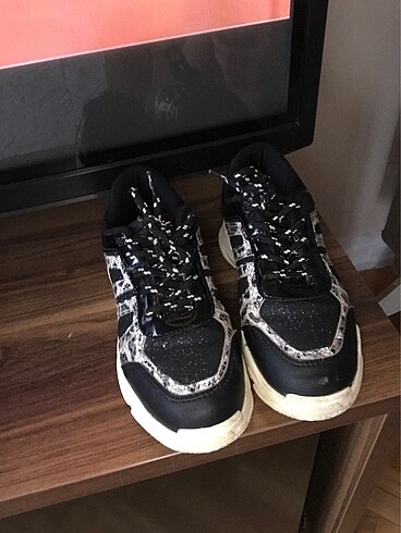 Siyah kız çocuk sneaker ayakkabı