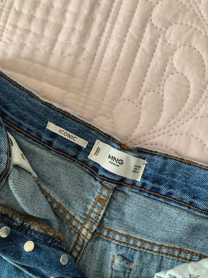 Düğmeli Mavi Kadın Denim Mini Şort - Görsel 3