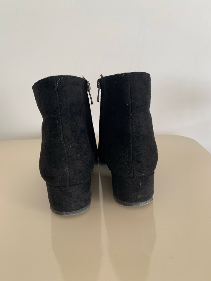 Siyah Süet Fermuarlı Kadın Bot - Görsel 3