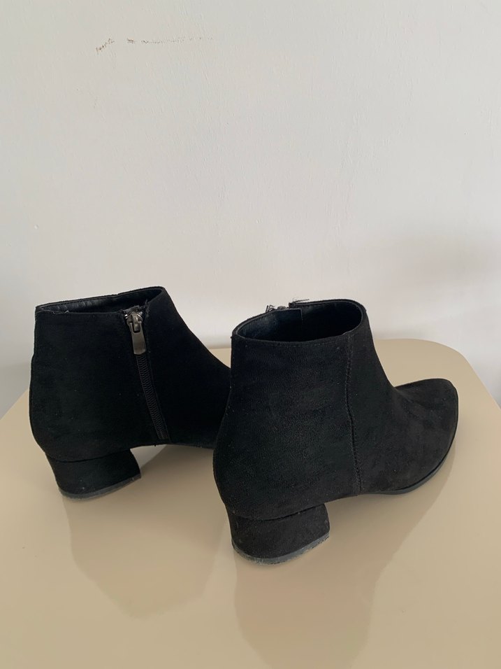 Siyah Süet Fermuarlı Kadın Bot - Görsel 4