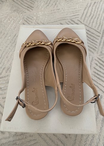 Zincir Detaylı Bej Kadın Babet - Görsel 3