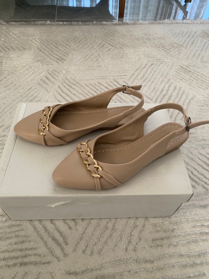 Zincir Detaylı Bej Kadın Babet - Görsel 2