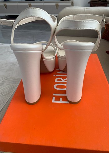 Beyaz Platform Topuklu Kadın Abiye Ayakkabı - Görsel 2