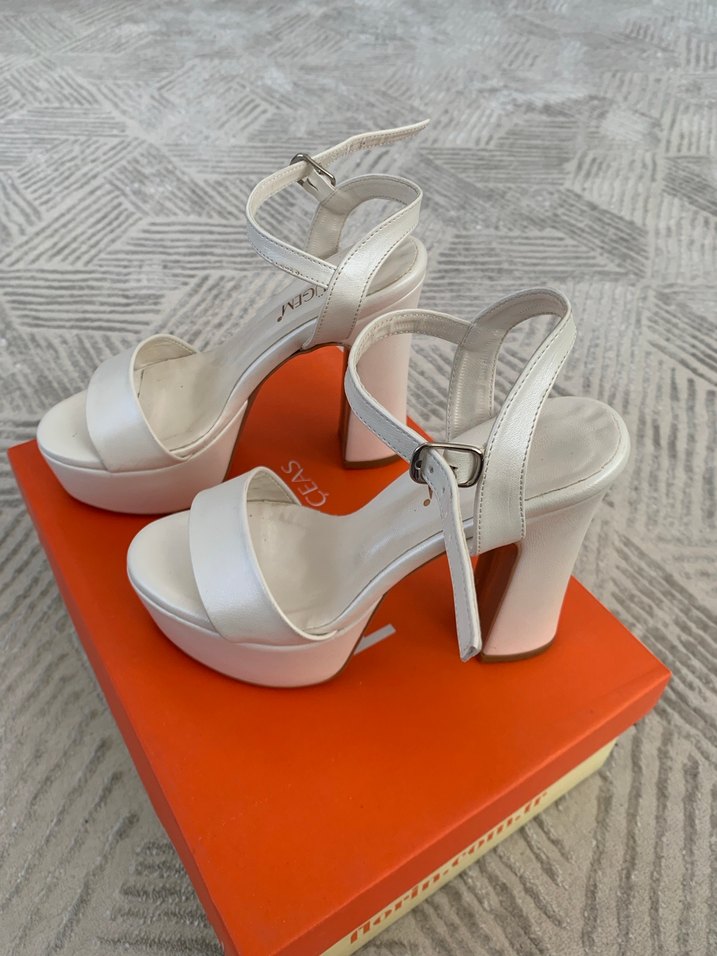 Beyaz Platform Topuklu Kadın Abiye Ayakkabı - Görsel 3