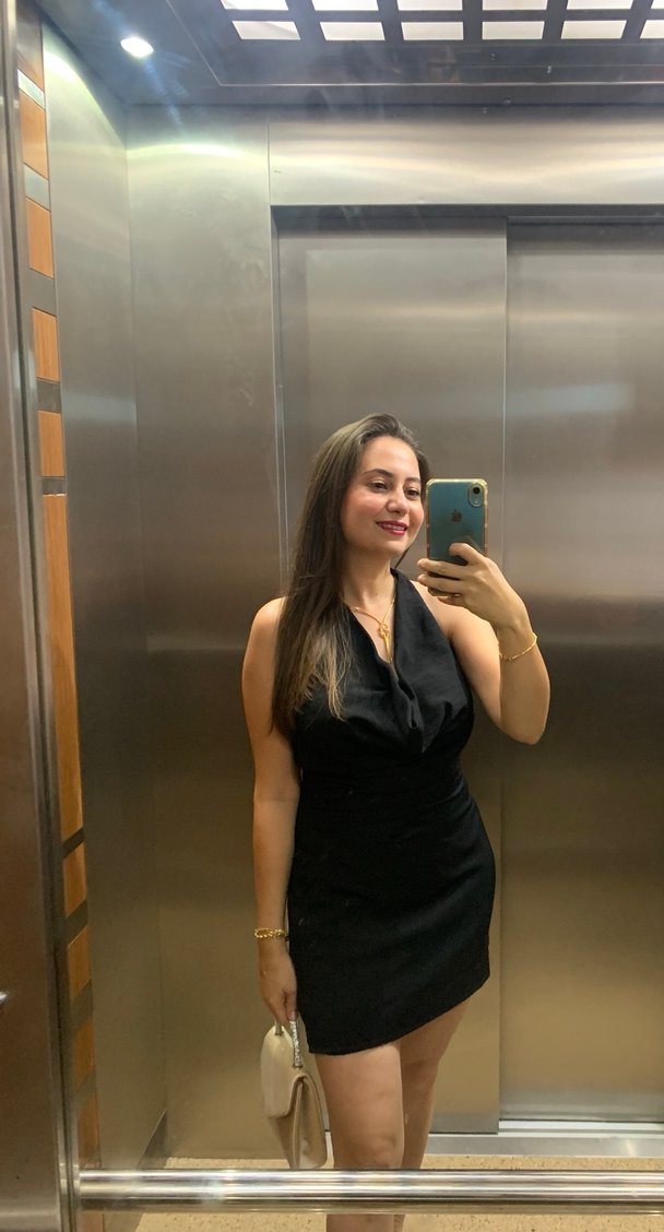 Siyah Saten Drapeli V Yaka Kolsuz Midi Elbise - Görsel 5