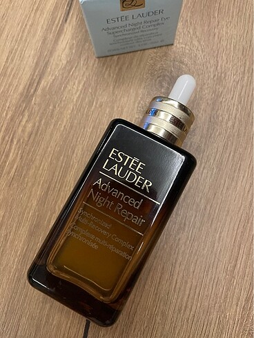 Estee Lauder Advanced Night Repair Yüz serumu