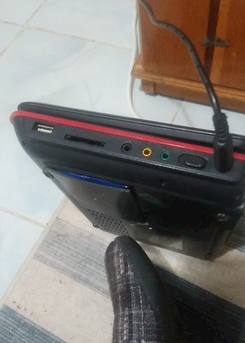 Kırmızı Taşınabilir DVD Oynatıcı - Görsel 7