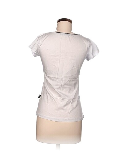 s Beden Diğer T-shirt %70 İndirimli.
