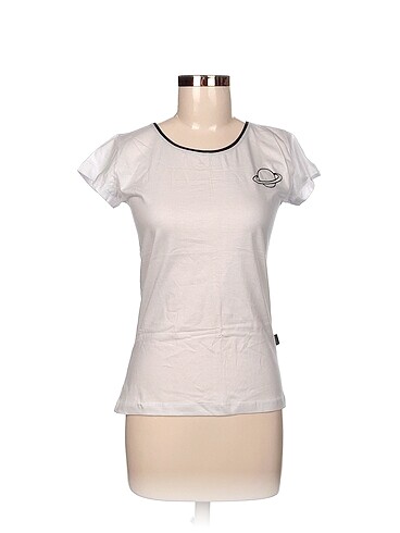 Diğer T-shirt %70 İndirimli.