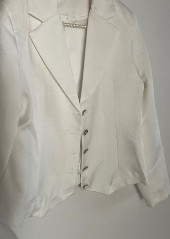 Beyaz Keten Düğmeli Kadın Blazer Ceket