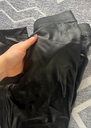 Siyah Deri Kadın Tayt pantolon - Görsel 2