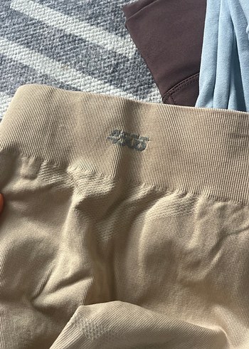 Bej Kadın Spor Tayt - Esnek ve Rahat - Görsel 4