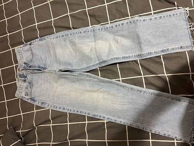 Stradivarius mom Jean